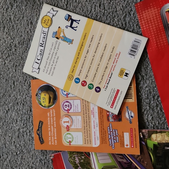 Chuggington & Pete the cat train books and poster - Picture 7 of 7